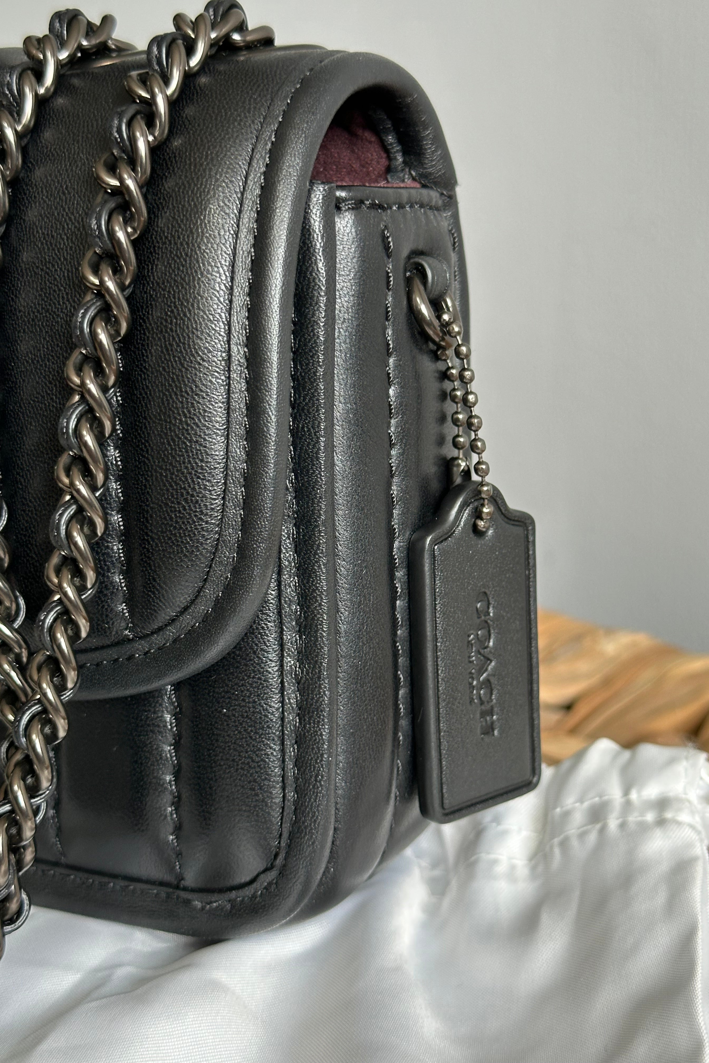 みんなが待ってた！＼再入荷待ち／人気ランキング Coach 2021 | Neko Saku Black Bag Mini Madison Gunmetal & バッグ