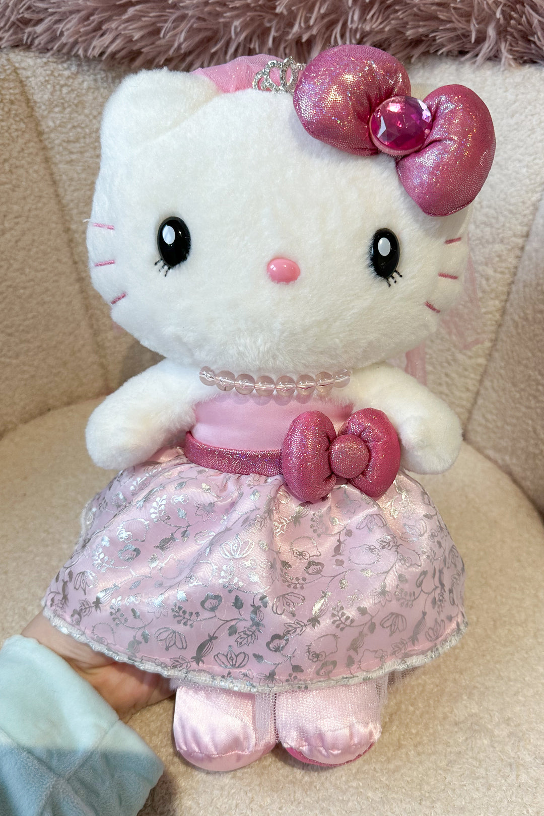2014 Hello Kitty Pink Princess Plush from Universal Studios Japan